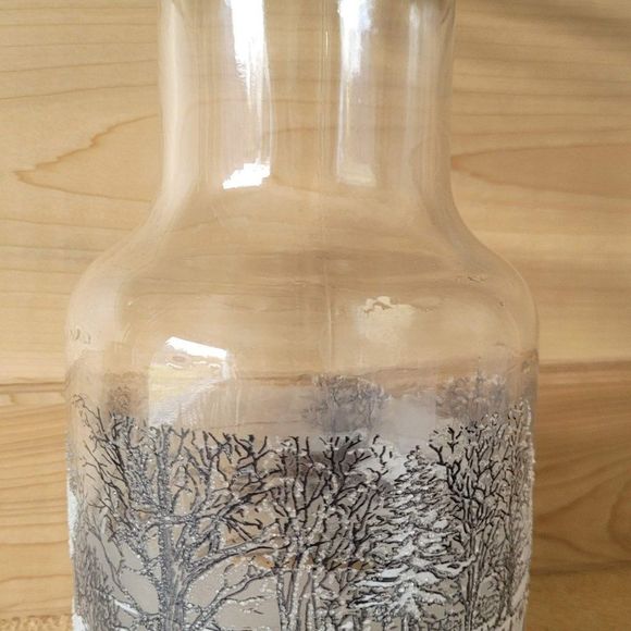 Anchor hocking Christmas glass carafe with Snowy scenery White and gray village - Picture 11 of 15